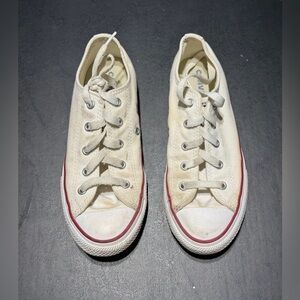 Girls Size 2 Converse Chuck Taylor All Star Shoes